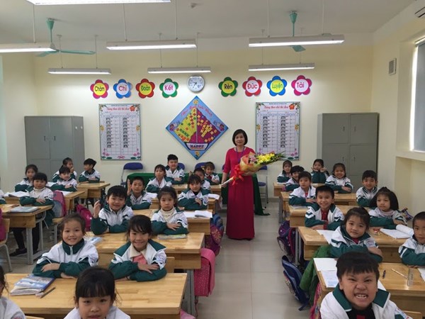 Bài viết gương người tốt việc tốt năm 2020 - Cô giáo Nguyễn Thị Huệ